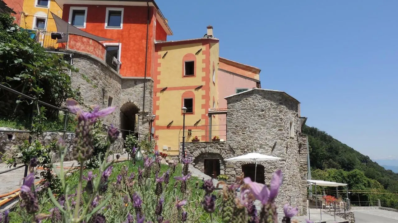 Borgo Di Codeglia - Guest House Riccò del Golfo di Spezia