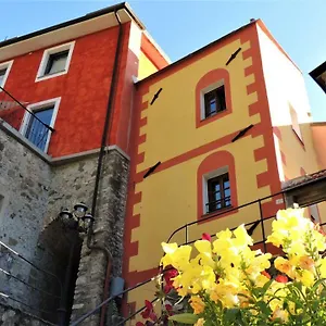 Borgo Di Codeglia - Country Bed & Breakfast